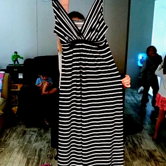 Dress - Picture 1 of 2